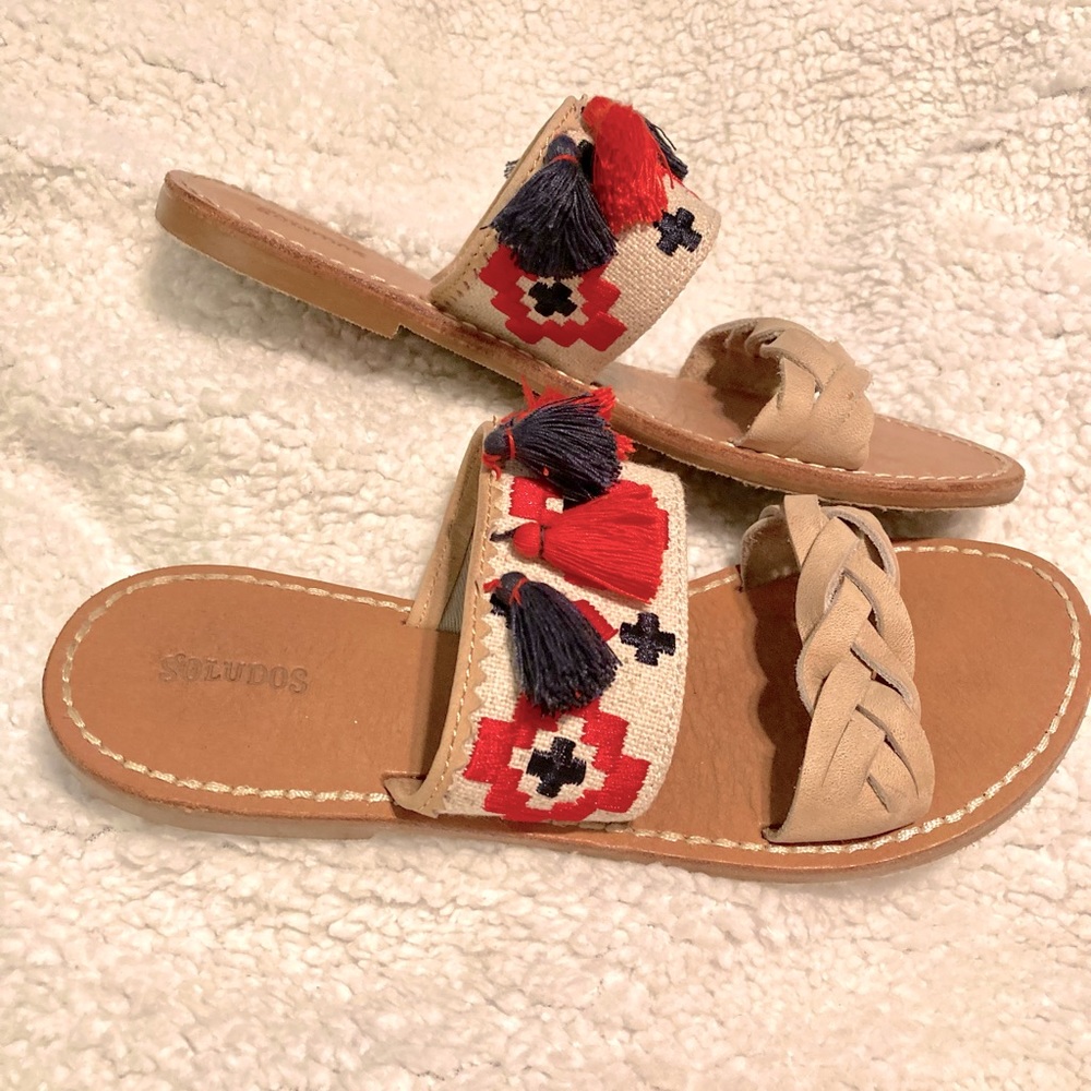GUC Soludos red/blue tassel sandal size 7
